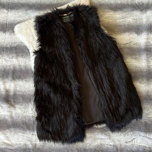LAUREN Ralph Lauren Long Black Faux Fur Vest with Pockets